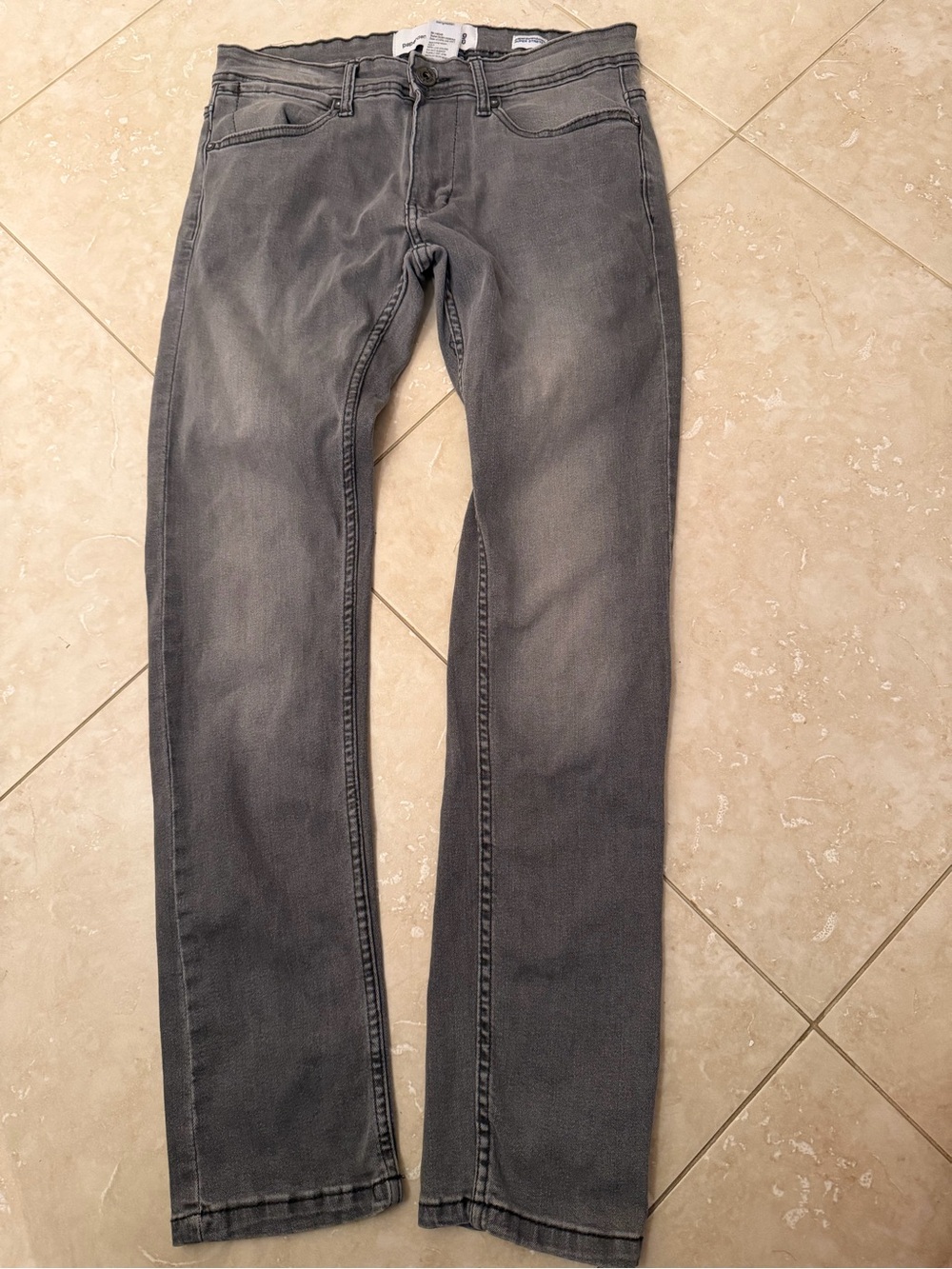 Slim Straight Men's Jeans in Washed Gray